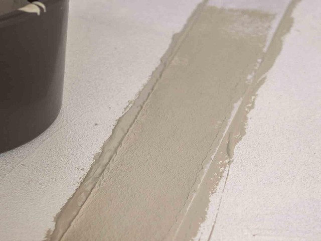 Abdichtungsharz mit Vlies im Einsatzgebiet Balkon