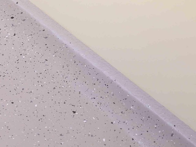 Fertige Balkonoberfläche inklusive rutschhemmender Chipseinstreuung