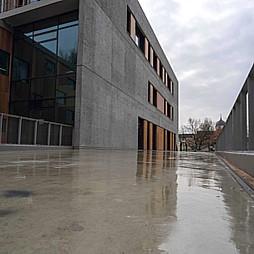 Fläche Gussasphalt am aushärten