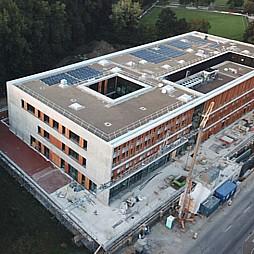 Luftaufnahme der Baustelle TUM Campus Straubing